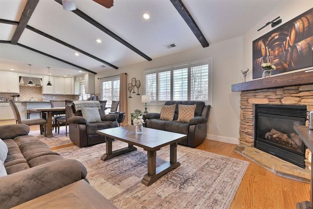 333 Oak Tree Cir, Murphys, CA 95247