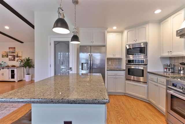 333 Oak Tree Cir, Murphys, CA 95247