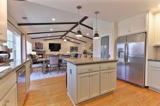 333 Oak Tree Cir, Murphys, CA 95247