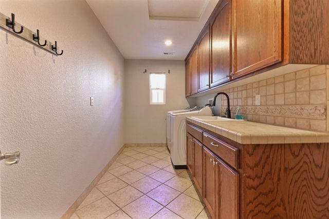 333 Oak Tree Cir, Murphys, CA 95247