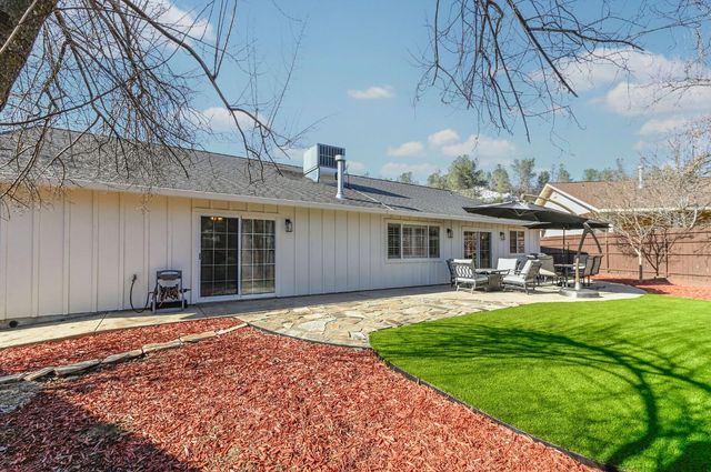 333 Oak Tree Cir, Murphys, CA 95247