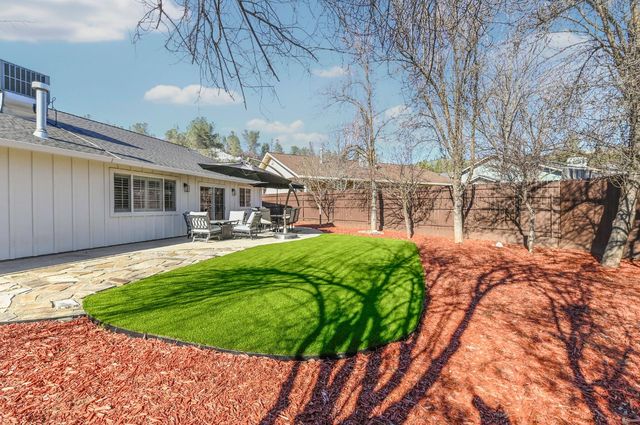 333 Oak Tree Cir, Murphys, CA 95247