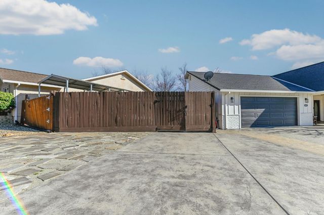 333 Oak Tree Cir, Murphys, CA 95247