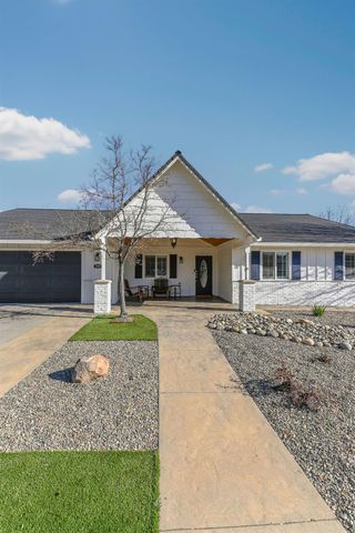 333 Oak Tree Cir, Murphys, CA 95247