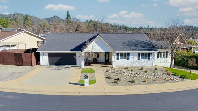 333 Oak Tree Cir, Murphys, CA 95247