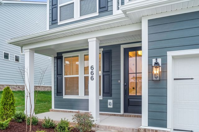 666 Conifer Drive, Spring Hill, TN 37174