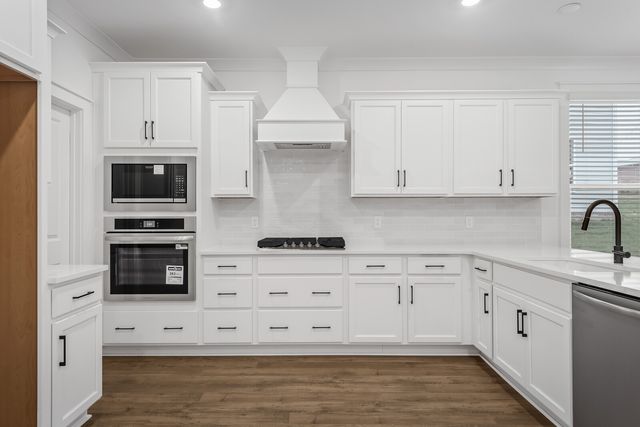 666 Conifer Drive, Spring Hill, TN 37174