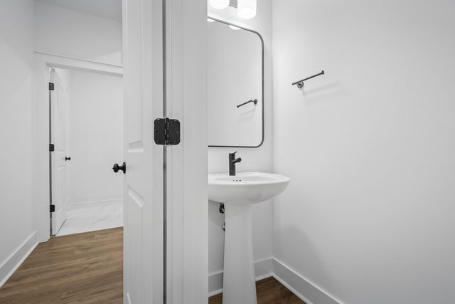 666 Conifer Drive, Spring Hill, TN 37174