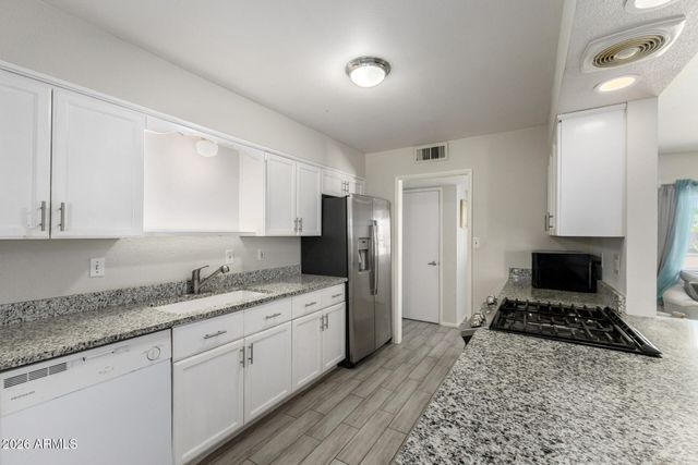 11467 N DESERT HILLS Drive, Sun City, AZ 85351