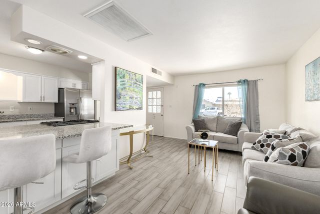 11467 N DESERT HILLS Drive, Sun City, AZ 85351