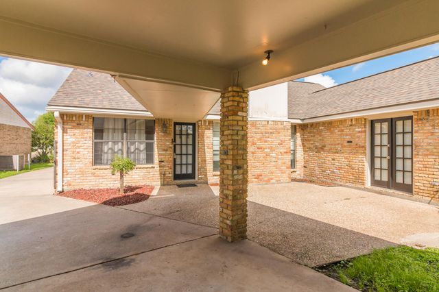 101 Lazy Creek Drive, Lafayette, LA 70506