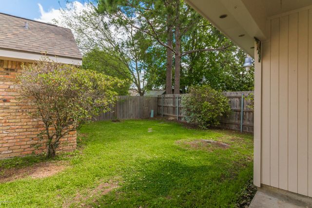 101 Lazy Creek Drive, Lafayette, LA 70506