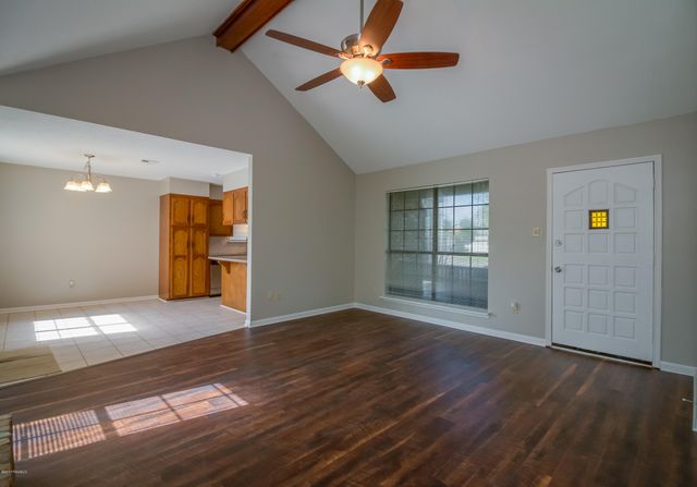 101 Lazy Creek Drive, Lafayette, LA 70506