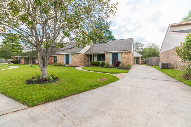 101 Lazy Creek Drive, Lafayette, LA 70506