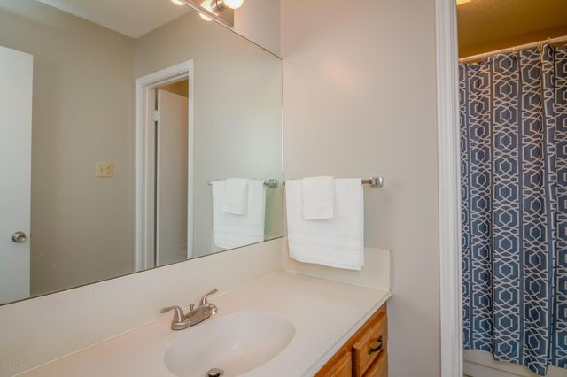 101 Lazy Creek Drive, Lafayette, LA 70506