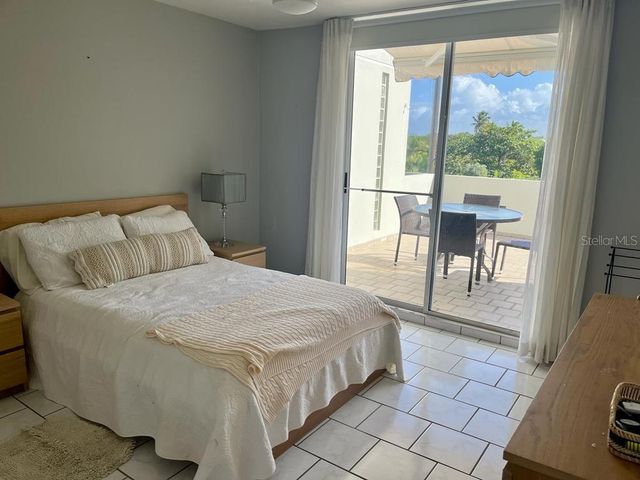 Q COSTA DORADA II Q8, Dorado, PR 00646