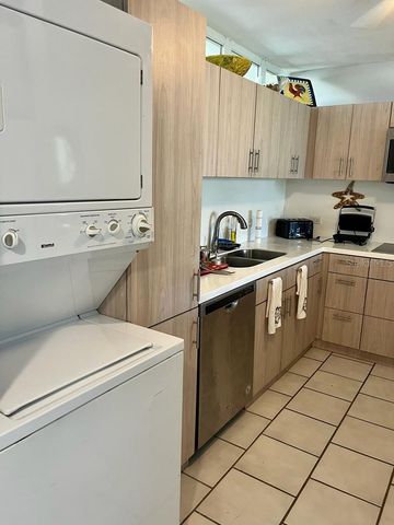 Q COSTA DORADA II Q8, Dorado, PR 00646