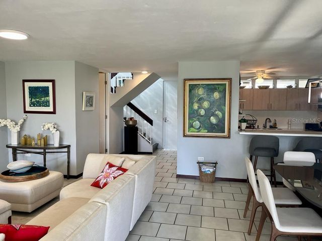 Q COSTA DORADA II Q8, Dorado, PR 00646