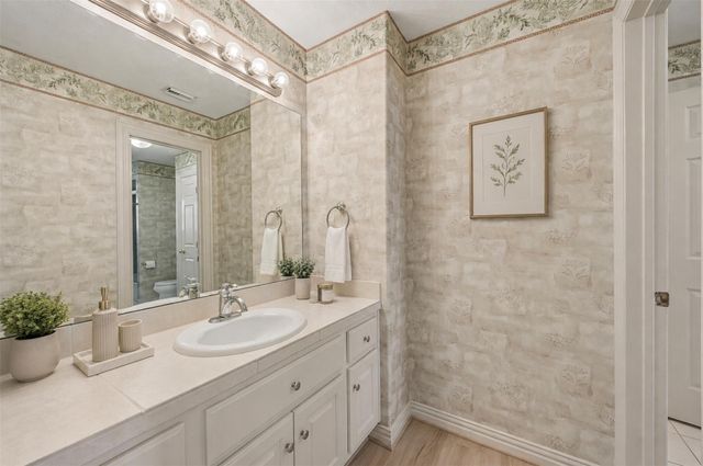 1611 Copperas Cove, Houston, TX 77077