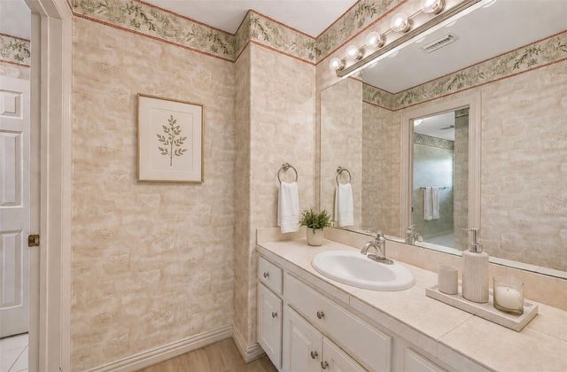 1611 Copperas Cove, Houston, TX 77077