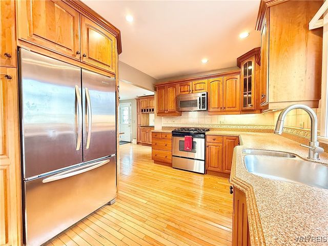 73 Tussing Lane, Tonawanda, NY 14150