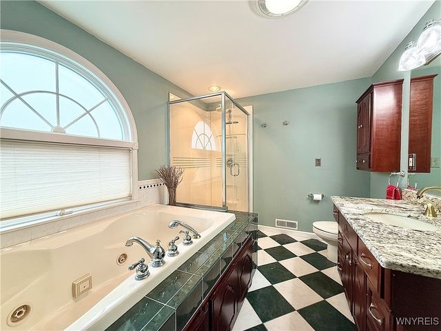 73 Tussing Lane, Tonawanda, NY 14150