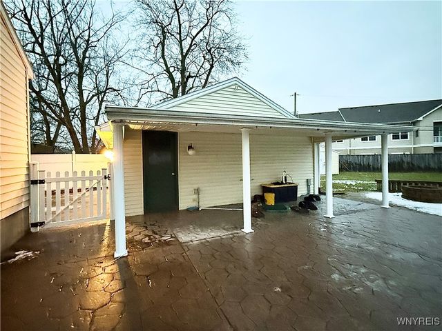 73 Tussing Lane, Tonawanda, NY 14150
