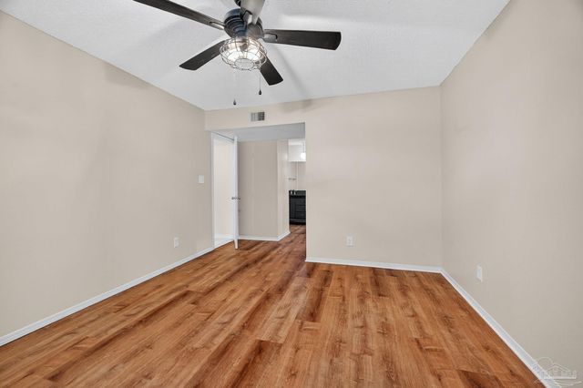 2299 Scenic Hwy R10, Pensacola, FL 32503