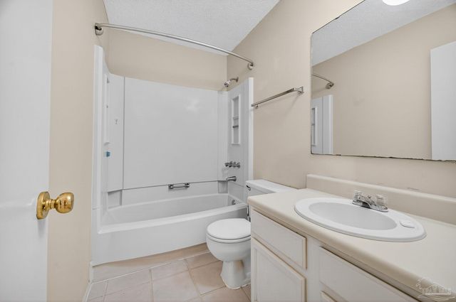 2299 Scenic Hwy R10, Pensacola, FL 32503