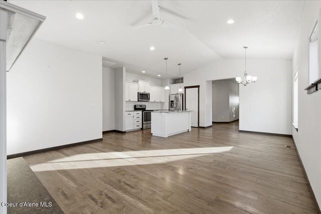 13892 N Pristine Cir, Rathdrum, ID 83858