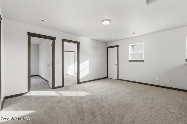 13892 N Pristine Cir, Rathdrum, ID 83858