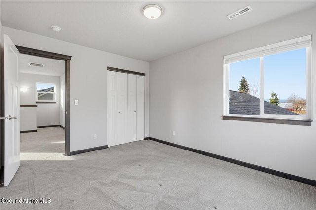 13892 N Pristine Cir, Rathdrum, ID 83858