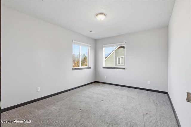 13892 N Pristine Cir, Rathdrum, ID 83858