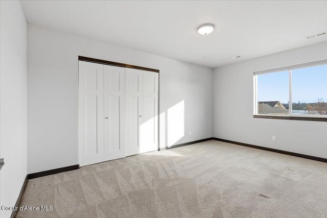 13892 N Pristine Cir, Rathdrum, ID 83858