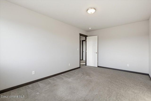 13892 N Pristine Cir, Rathdrum, ID 83858