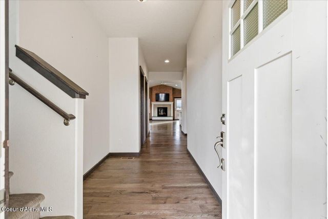 13892 N Pristine Cir, Rathdrum, ID 83858