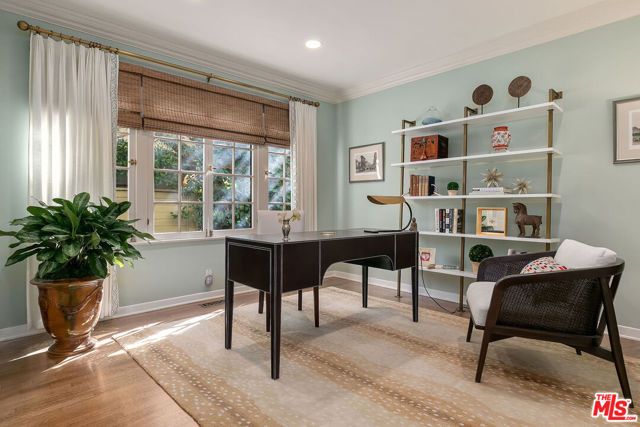 332 S Anita Avenue, Los Angeles, CA 90049