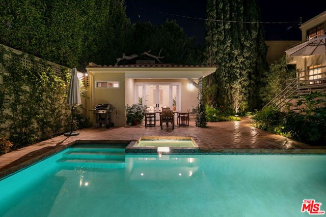 332 S Anita Avenue, Los Angeles, CA 90049