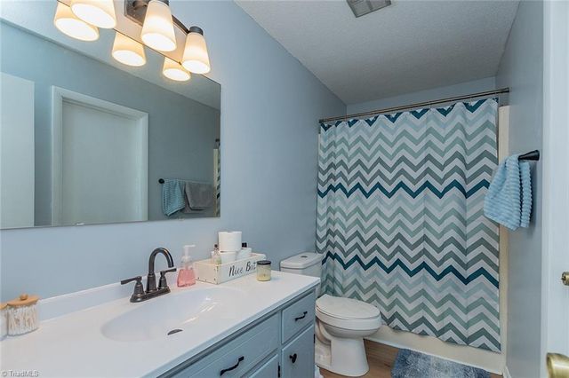 2047 Old Mountain Road, Lexington, NC 27292