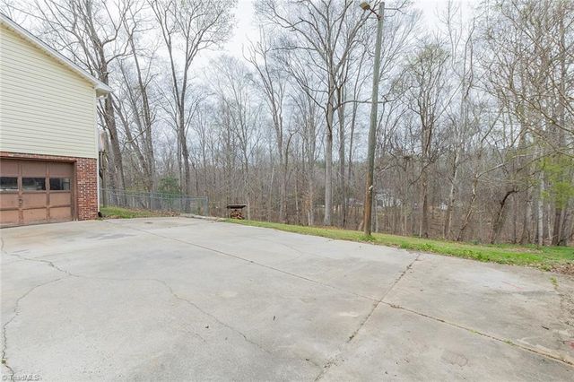 2047 Old Mountain Road, Lexington, NC 27292
