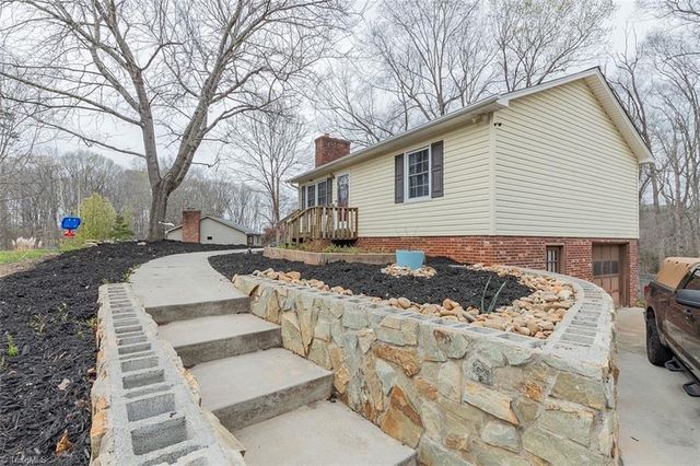 2047 Old Mountain Road, Lexington, NC 27292