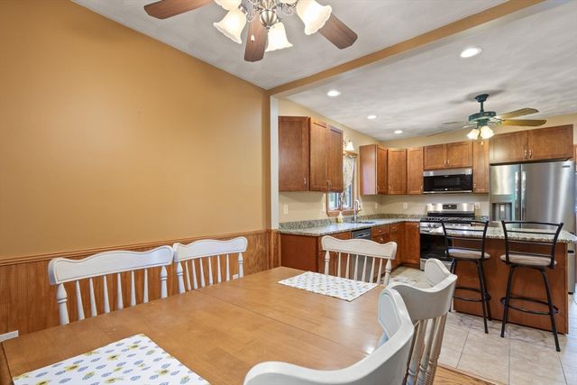 33 Ledge Street, Melrose, MA 02176