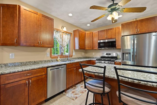 33 Ledge Street, Melrose, MA 02176