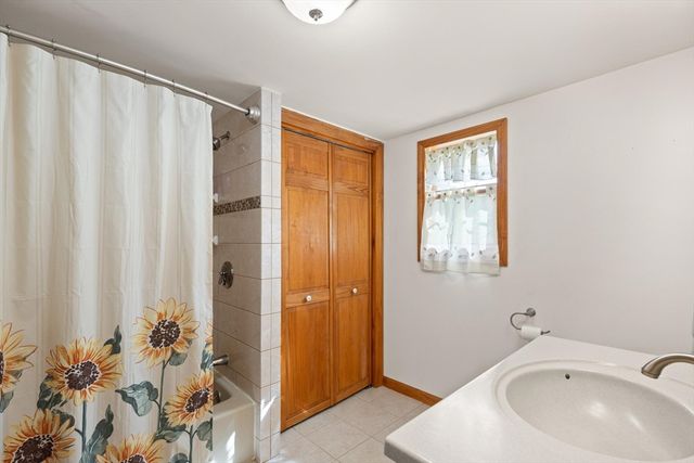33 Ledge Street, Melrose, MA 02176