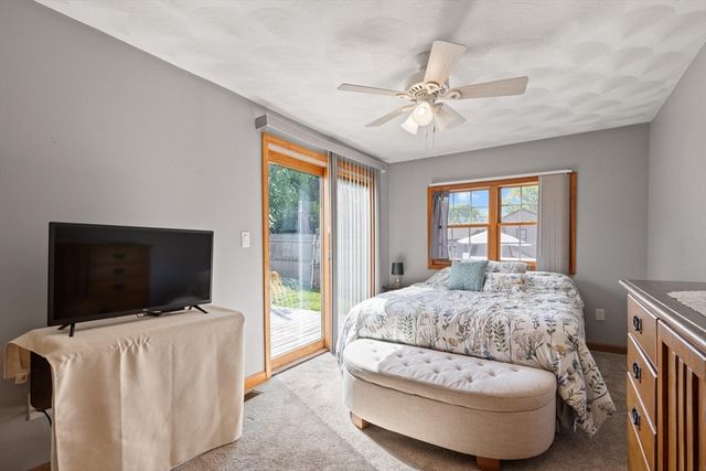 33 Ledge Street, Melrose, MA 02176