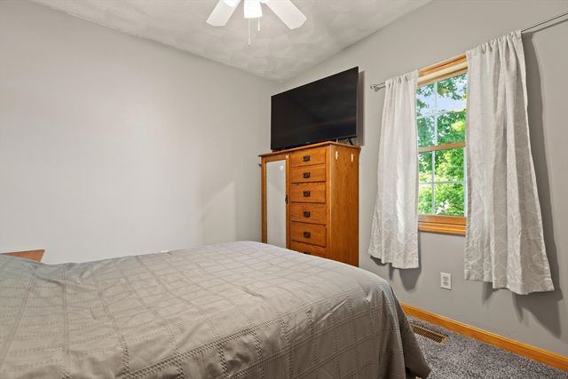 33 Ledge Street, Melrose, MA 02176