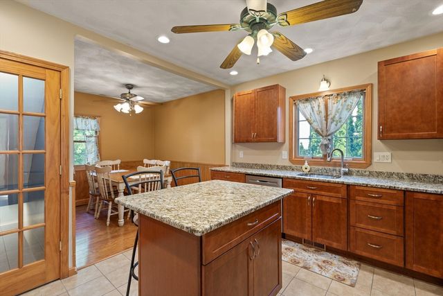 33 Ledge Street, Melrose, MA 02176
