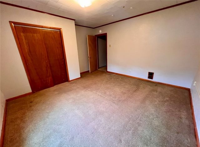 101 W Fulton St, New Castle, PA 16102