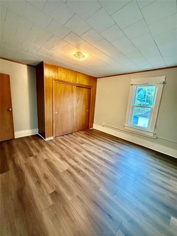 101 W Fulton St, New Castle, PA 16102