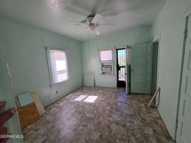 72 S SAN MARCIAL Street, El Paso, TX 79905